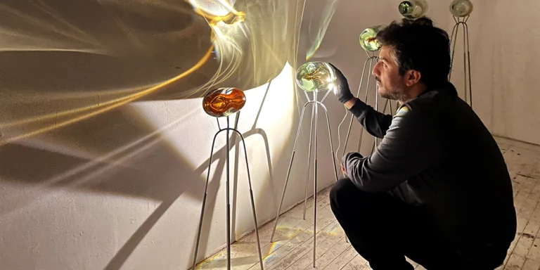 Nooshin Rostami Illuminates the World Through Art and Collective Healing